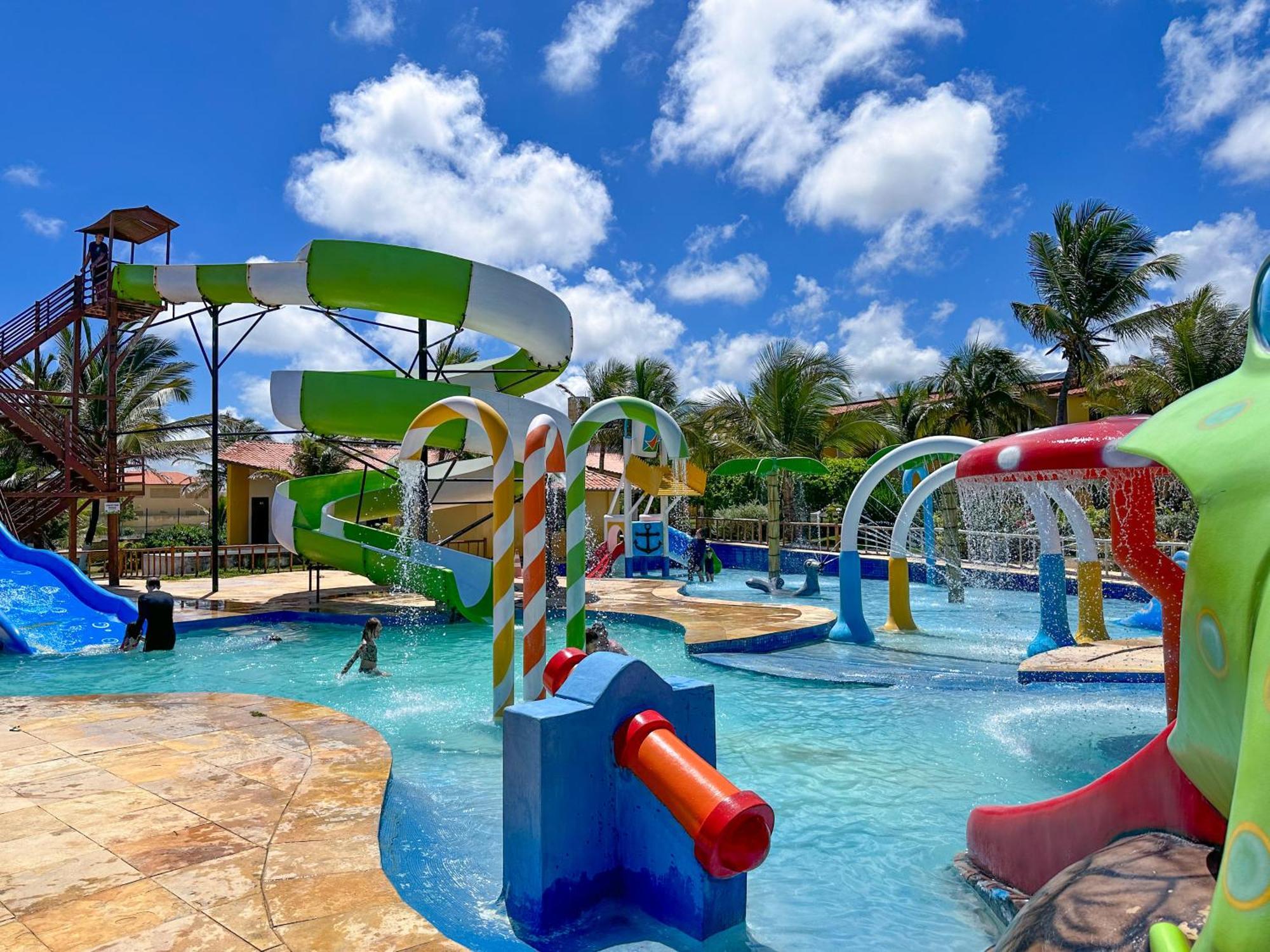 Jangadeiro Praia Hotel Resort - Parque Aquatico E Pe Na Areia Aquiraz Exterior foto